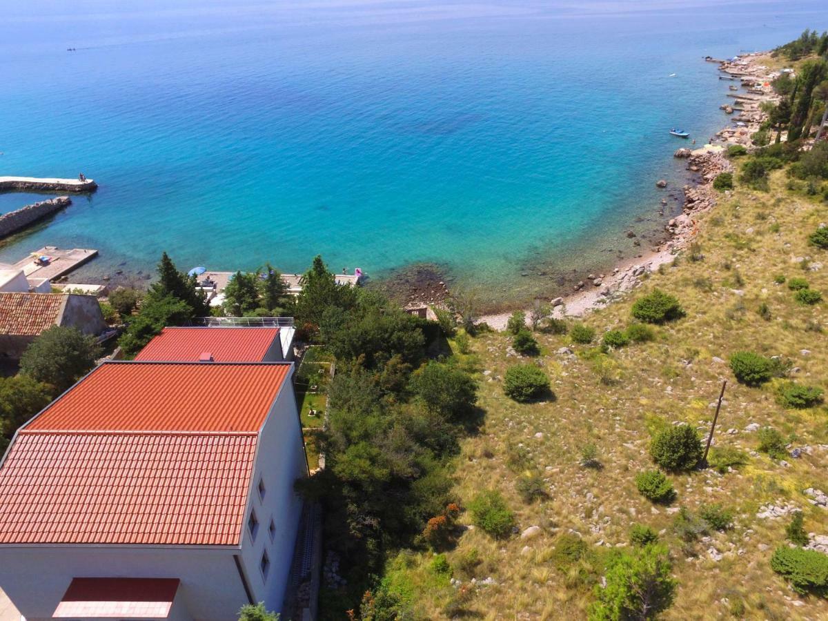Apartmani Ribarica**** Karlobag Eksteriør bilde